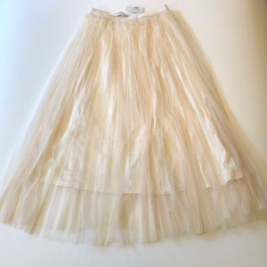 NWT Women’s Origami Long Pleated Tulle Skirt Sz L